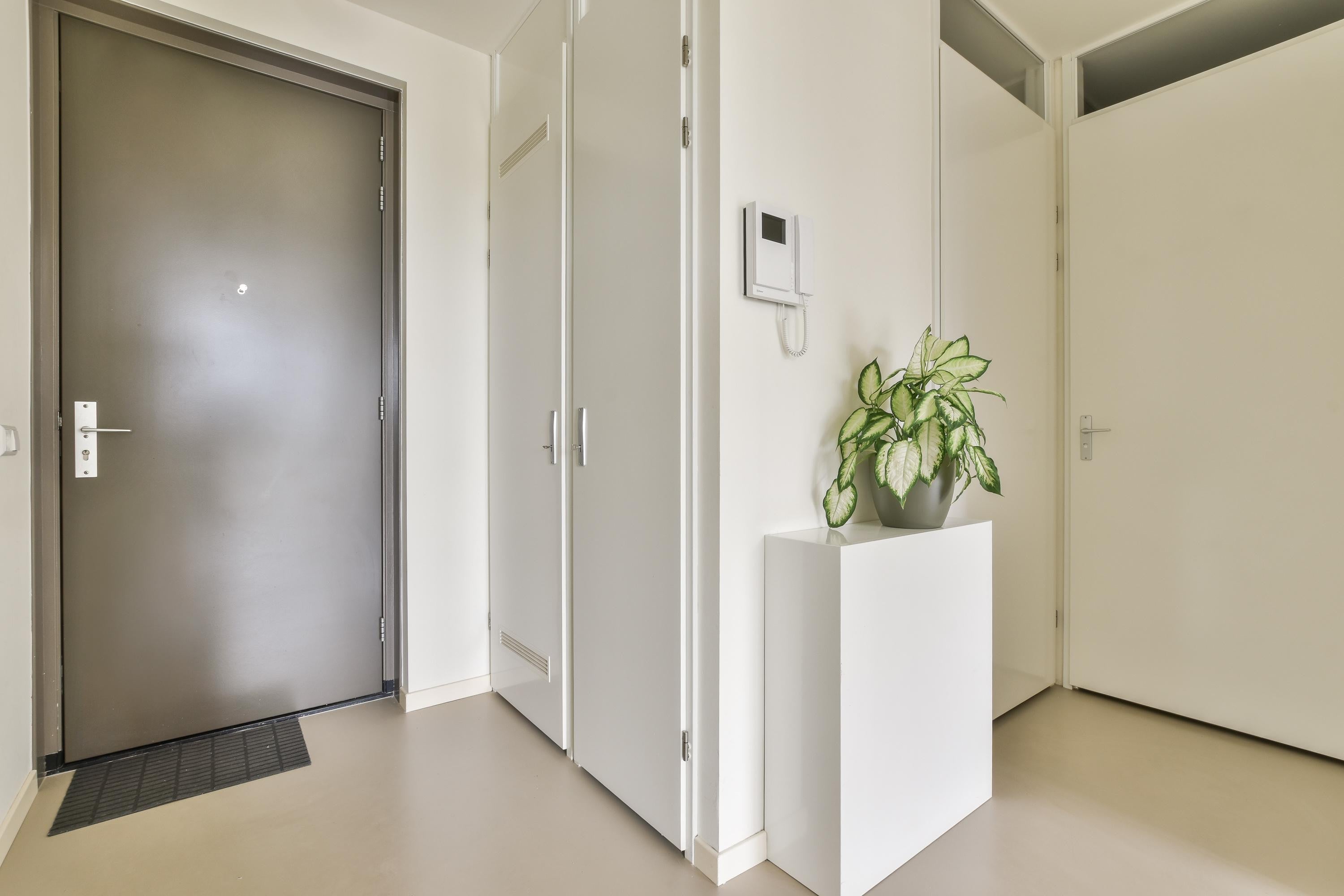 Studio te huur: Rie Mastenbroekstraat 39, Amsterdam