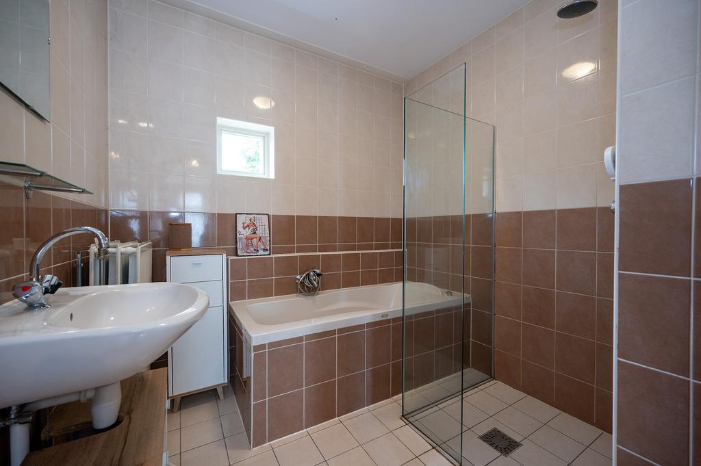 Woning te huur: John Napierstraat, Amsterdam