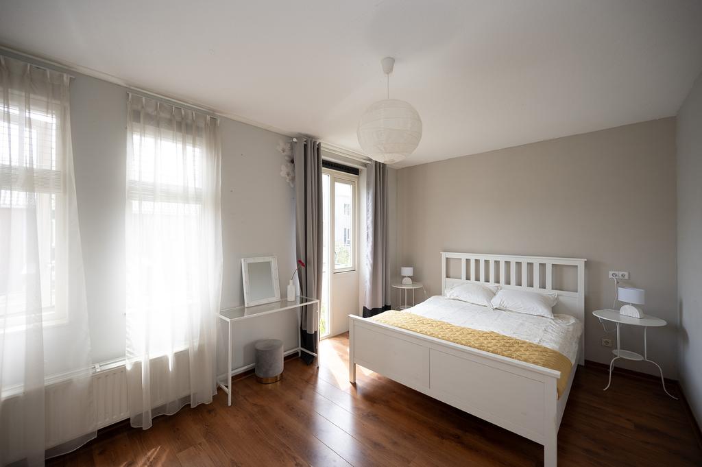 Woning te huur: John Napierstraat, Amsterdam