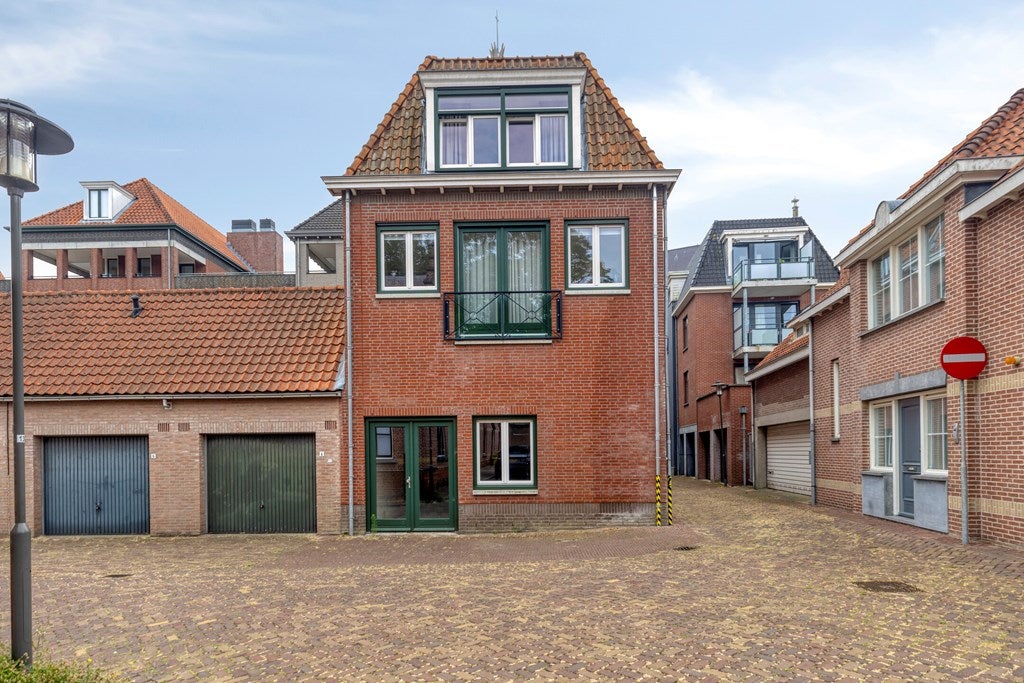 Appartement te koop: Basiliekstraatje 16, Hulst
