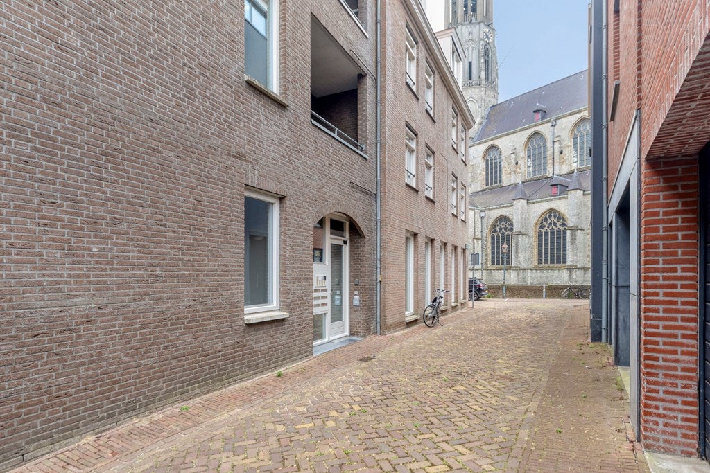 Appartement te koop: Basiliekstraatje 16, Hulst