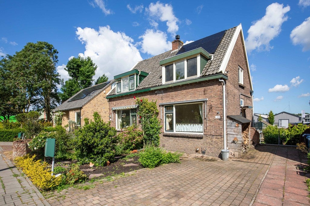 Huis Oosteinderweg 405 in Aalsmeer