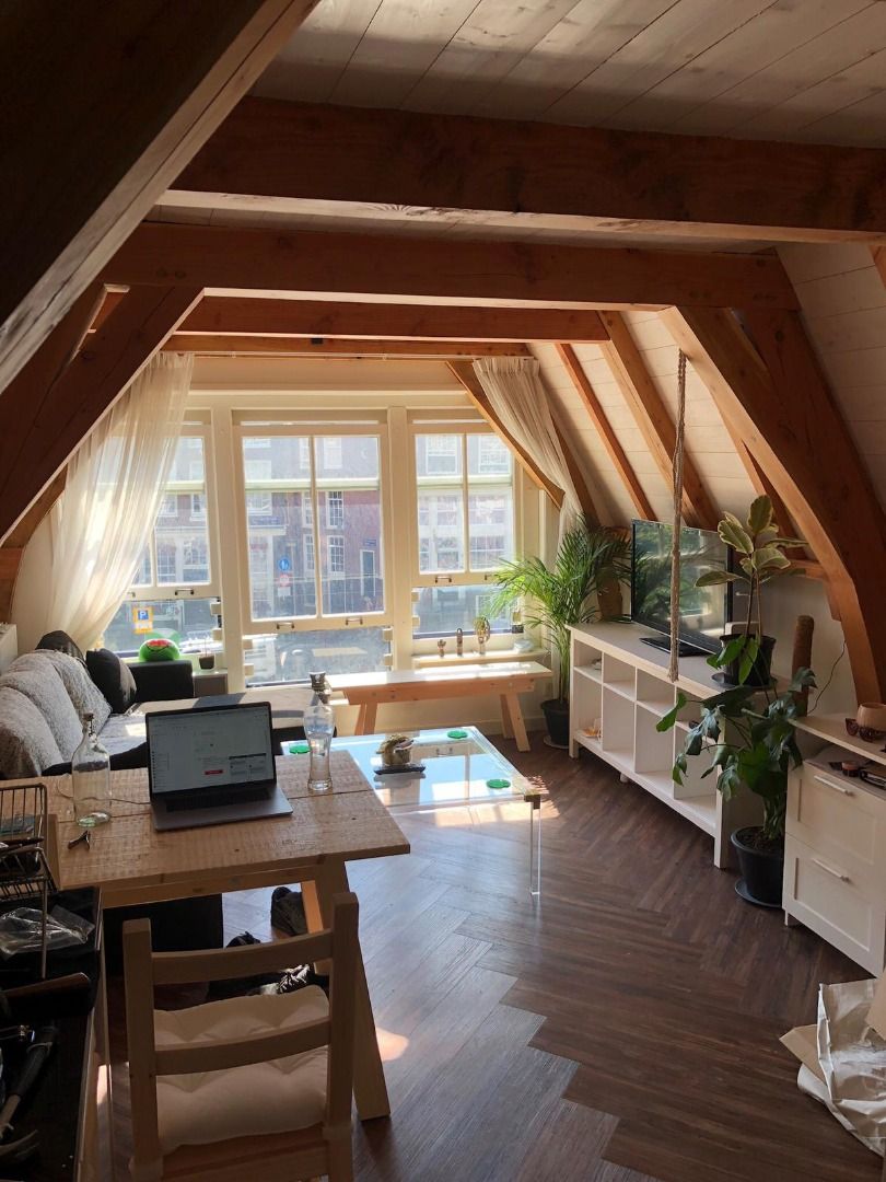 Flat Nieuwezijds Voorburgwal