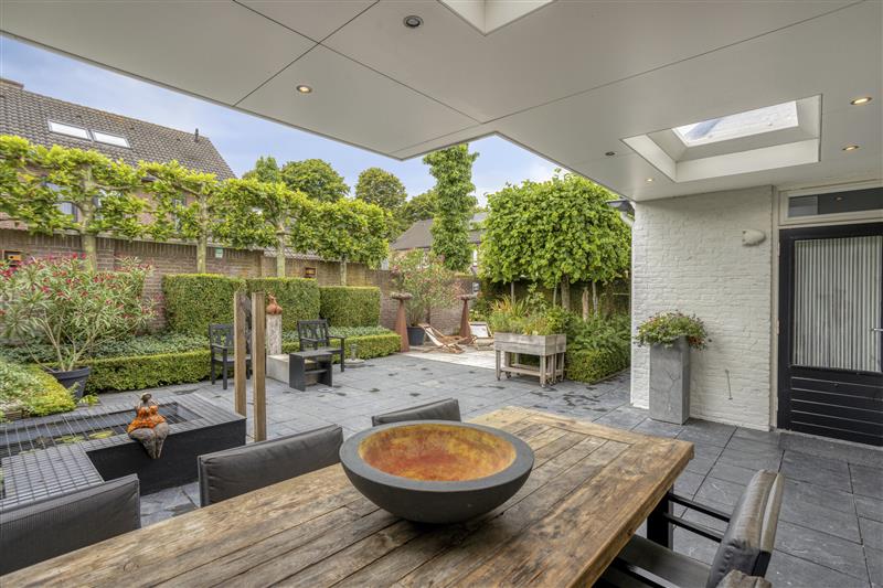 Hoekwoning te koop: Berberisstraat 2, Nederweert