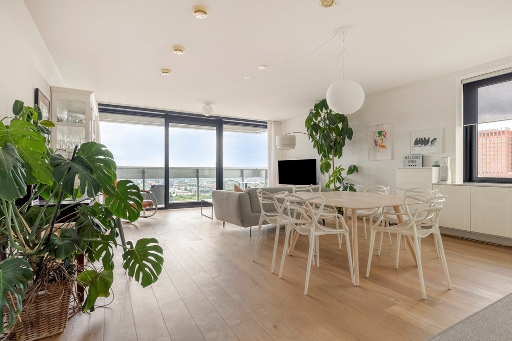 Te huur Appartement Anna van Buerenplein 234 in Den Haag