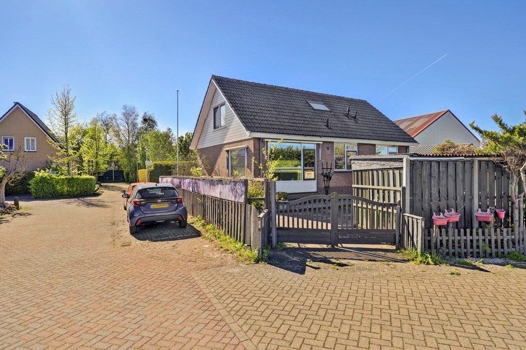 Huis Westeinde 10 a in Leimuiden