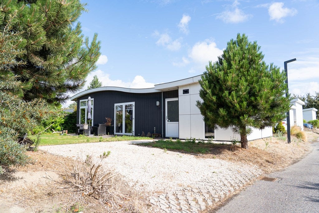 Huis Parkweg 2 V 329a in Hellevoetsluis