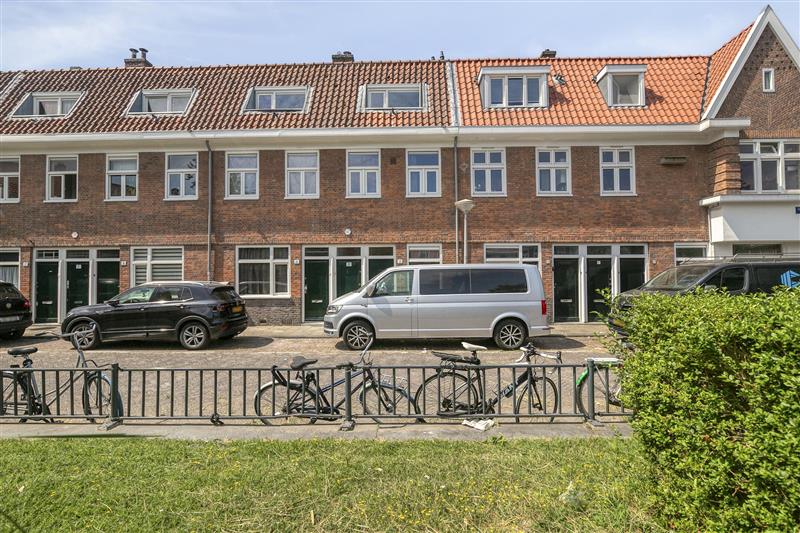 Appartement te koop: Gentiaanplein 13-1, Amsterdam