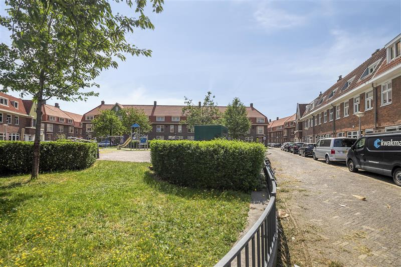 Appartement te koop: Gentiaanplein 13-1, Amsterdam