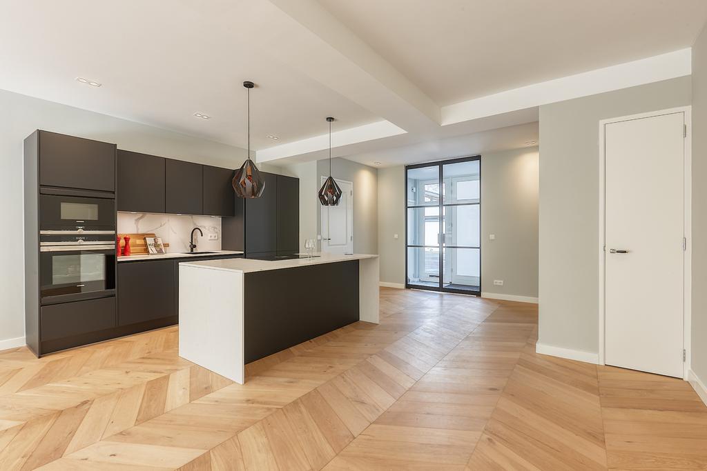Flat Van der Wyckstraat 3