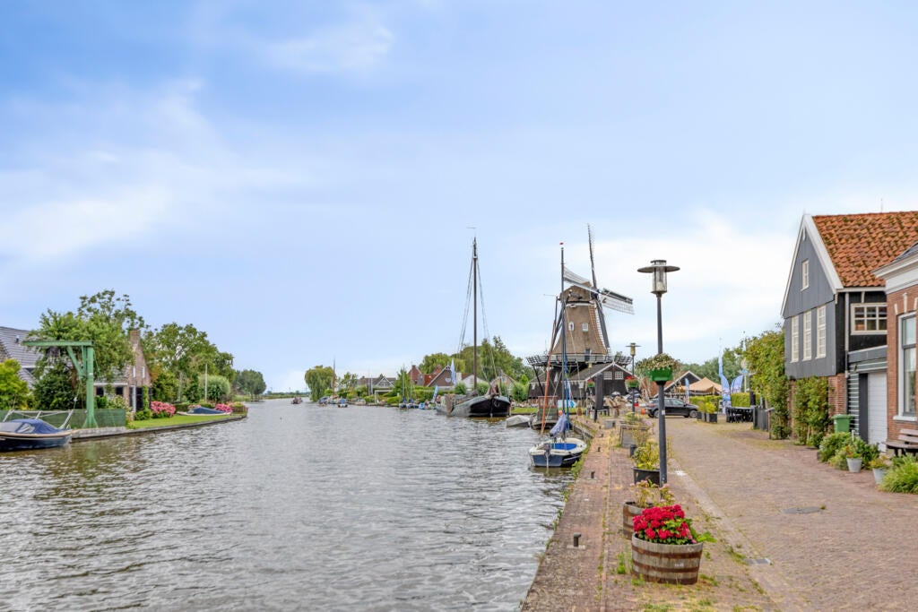 Twee-onder-één-kap te koop: Iewâl 28, Woudsend