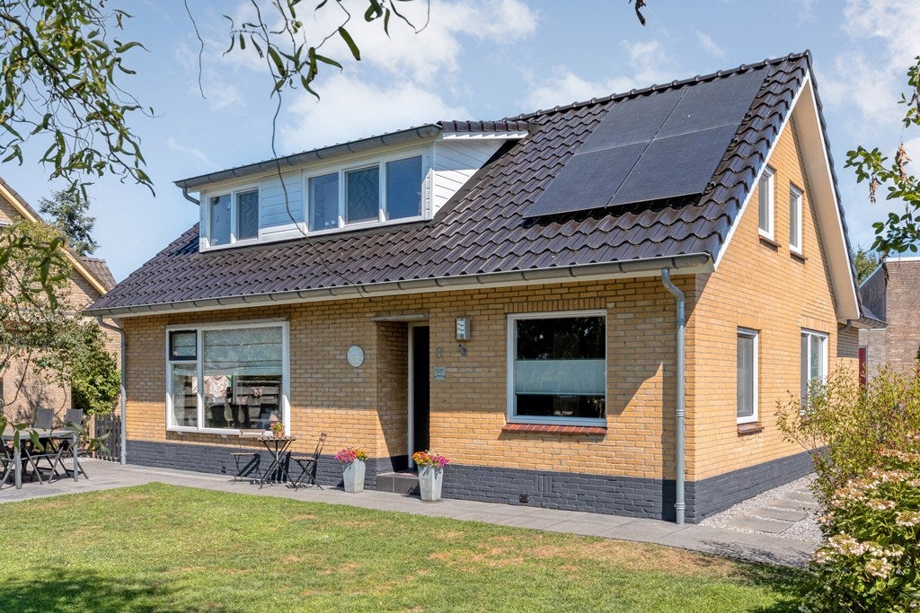 Huis Weth.Zonnenbergstraat 8 in Nieuwleusen