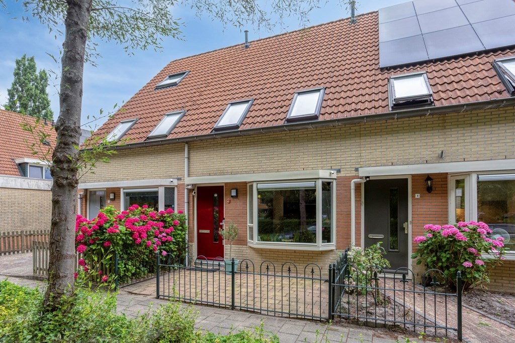 Huis Darja Collinstraat 3 in Almere
