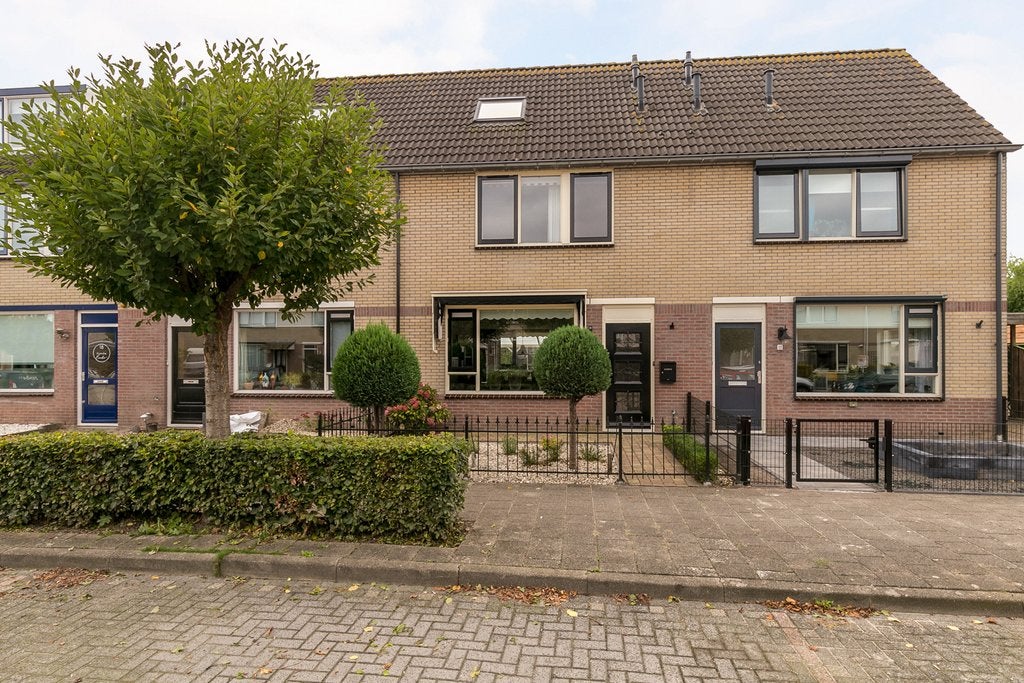 Koopwoningen Zeewolde Huis te koop in Zeewolde
