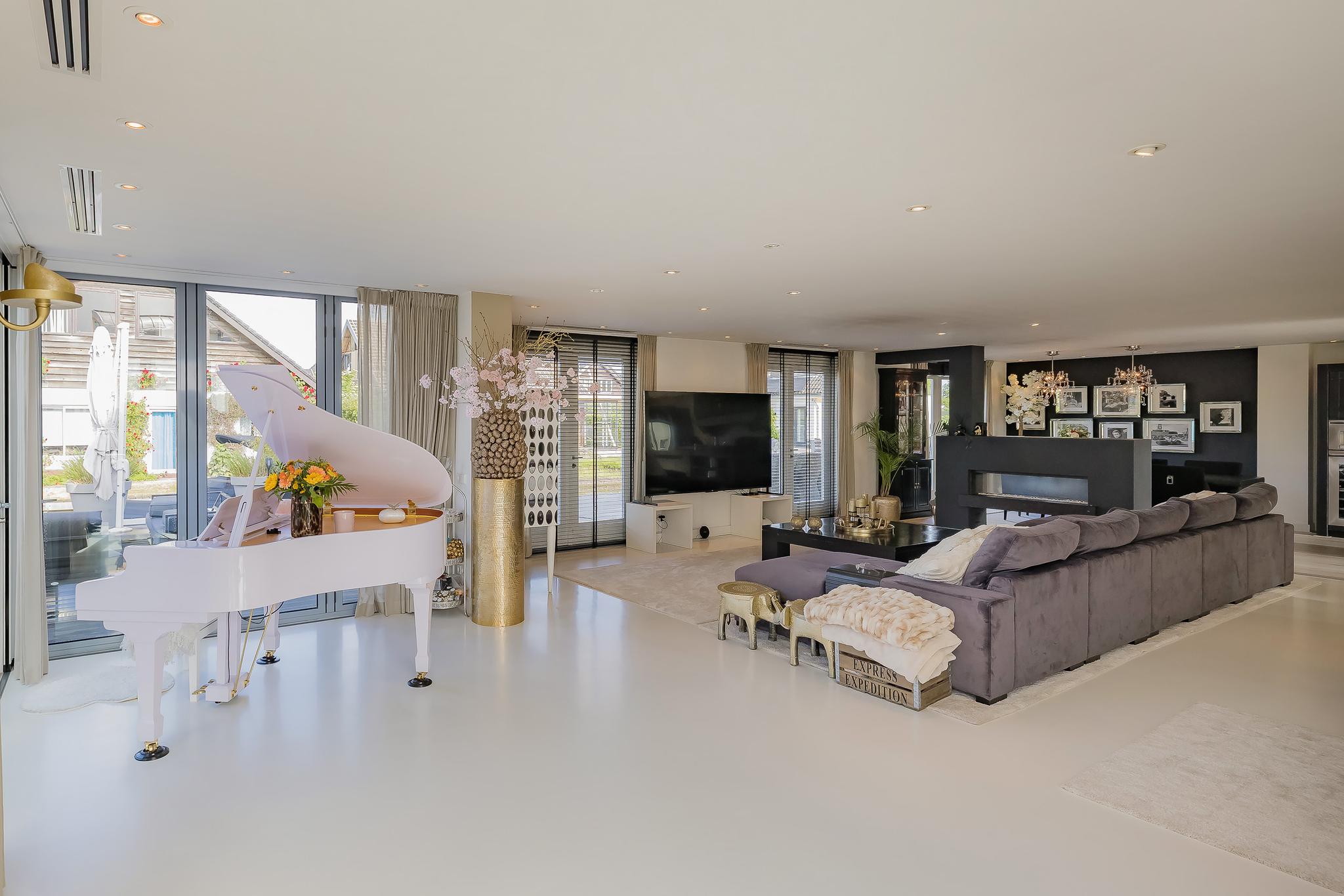 Vrijstaande woning te koop: Nassaulaan 12, Kaag