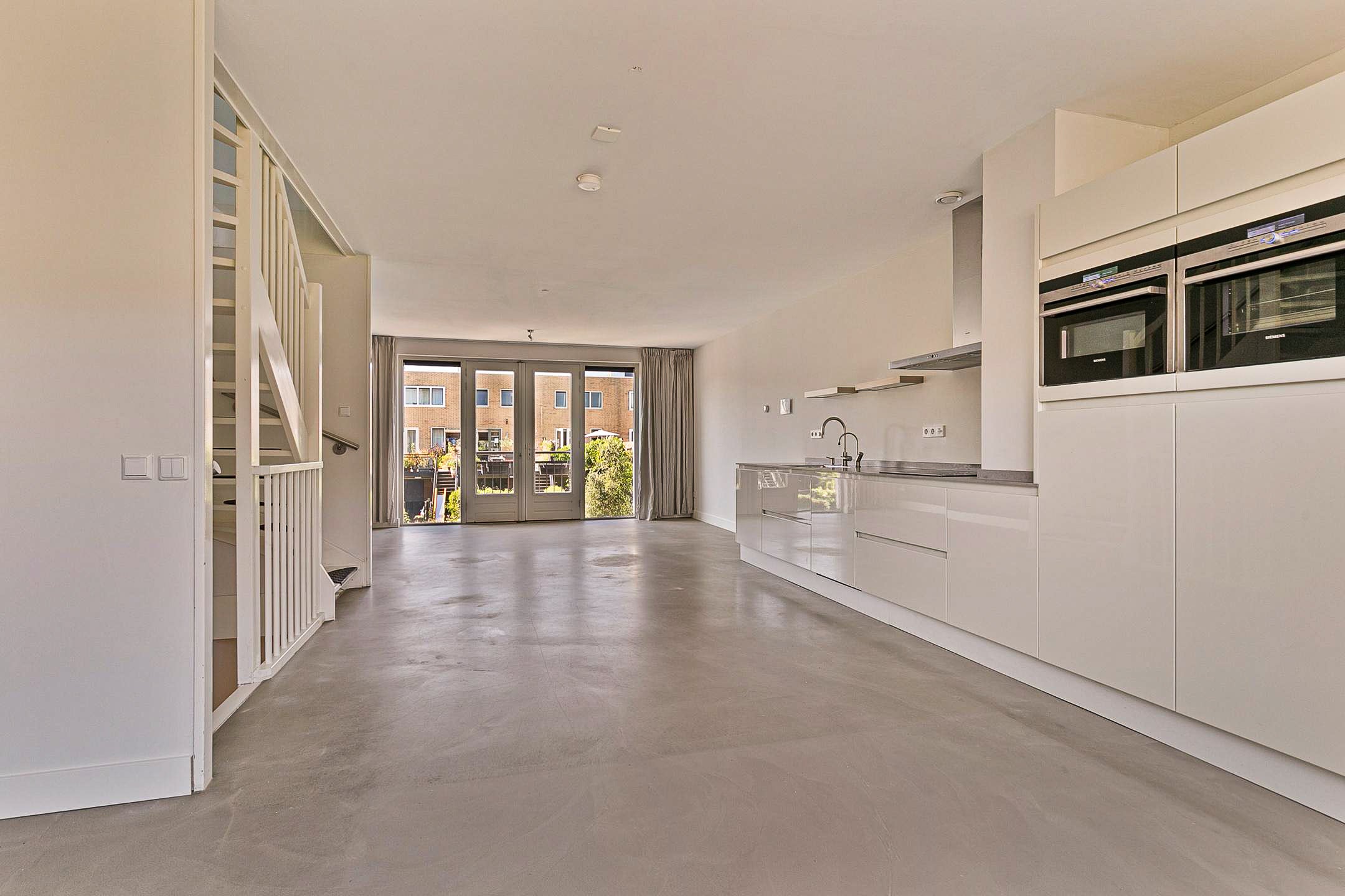 Appartement te huur: Emmy Andriessestraat 426, Amsterdam
