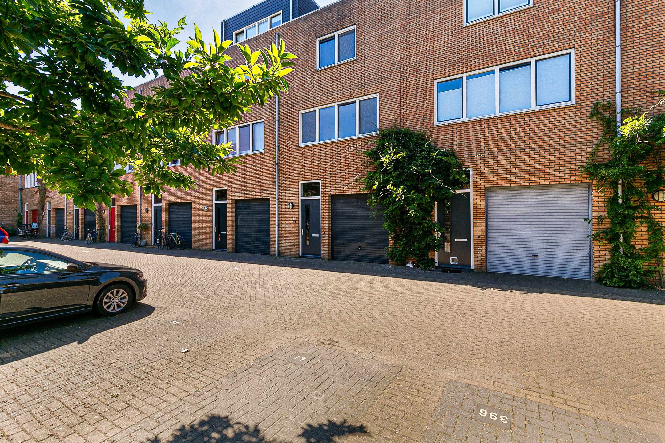 Appartement te huur: Emmy Andriessestraat 426, Amsterdam