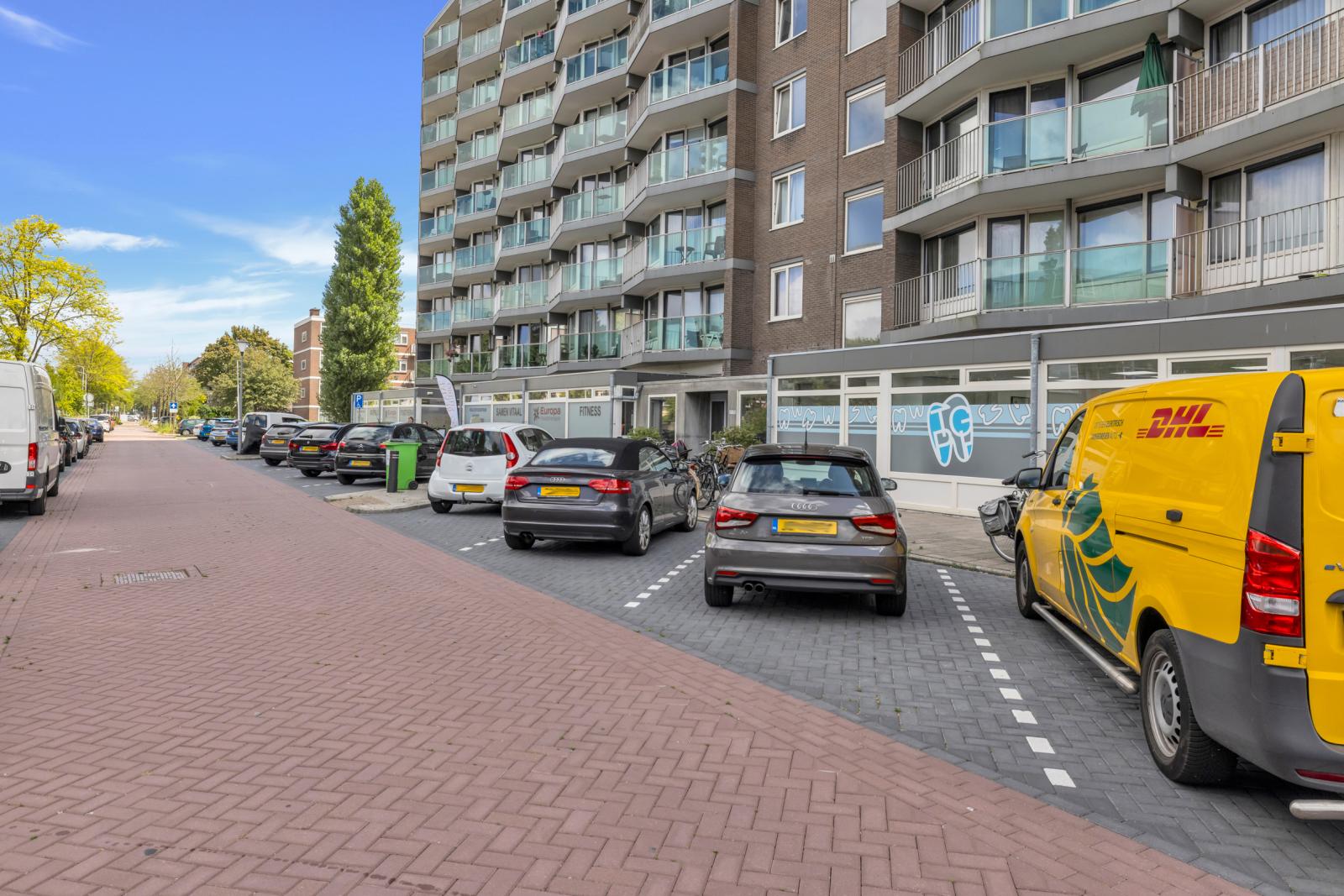Appartement te koop: Beneluxlaan 241, Heemskerk