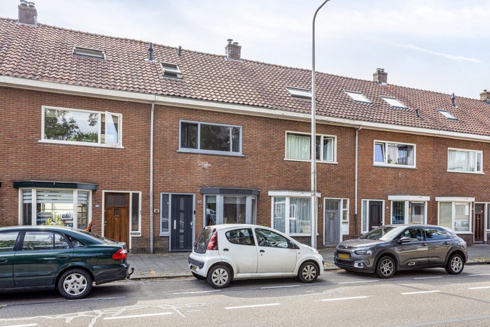 Adriaan van Bergenstraat 45