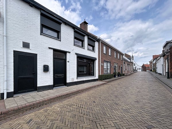 Huis Burg. Maarleveldstraat 20 in Biervliet