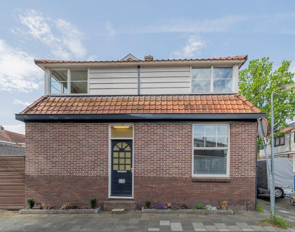 Huis Pieter Latensteinstraat 74 in Zaandam