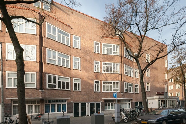 Flat Orteliusstraat in Amsterdam