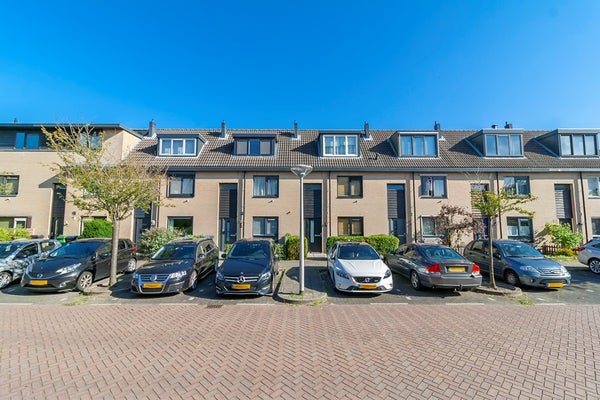 Te huur: Huis Clare Lennartlaan 8 in Amstelveen