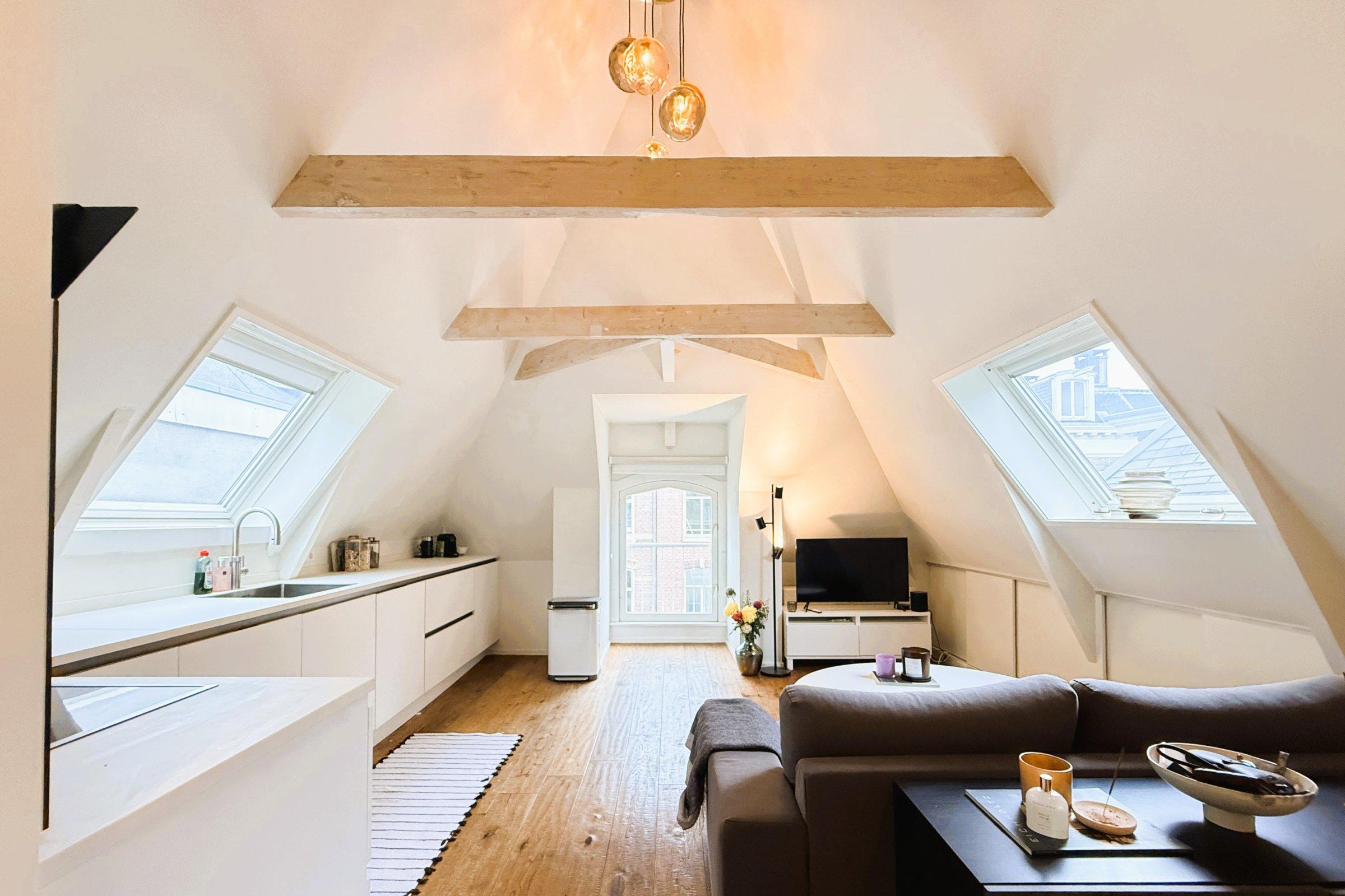 Woning te huur: Pieter Cornelisz. Hooftstraat, Amsterdam