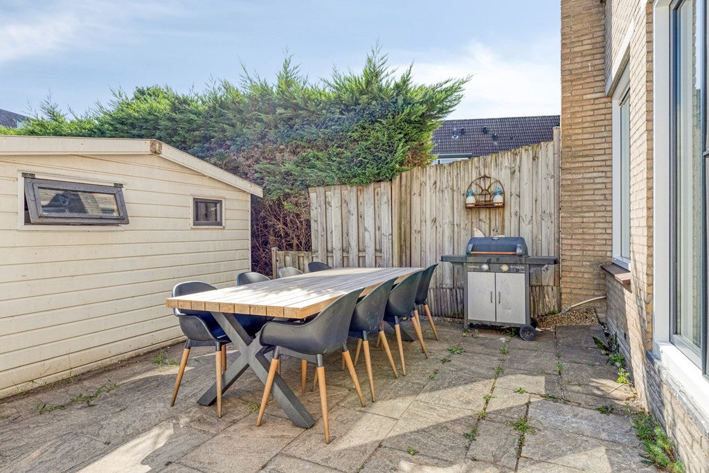 Tussenwoning te koop: Stoelenmatterhof 15, Schiedam