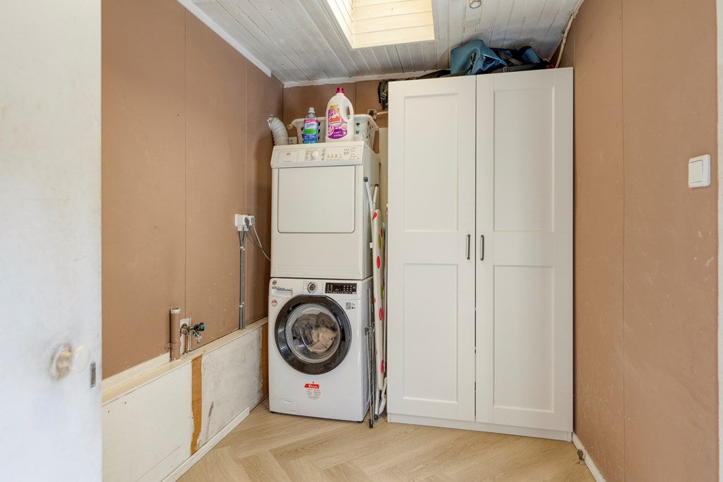 Tussenwoning te koop: Stoelenmatterhof 15, Schiedam