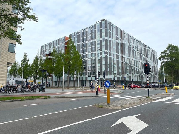 Flat Van Leijenberghlaan in Amsterdam