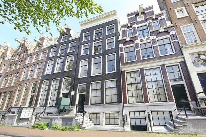 Te huur: Appartement Oudezijds Voorburgwal 111 C in Amsterdam