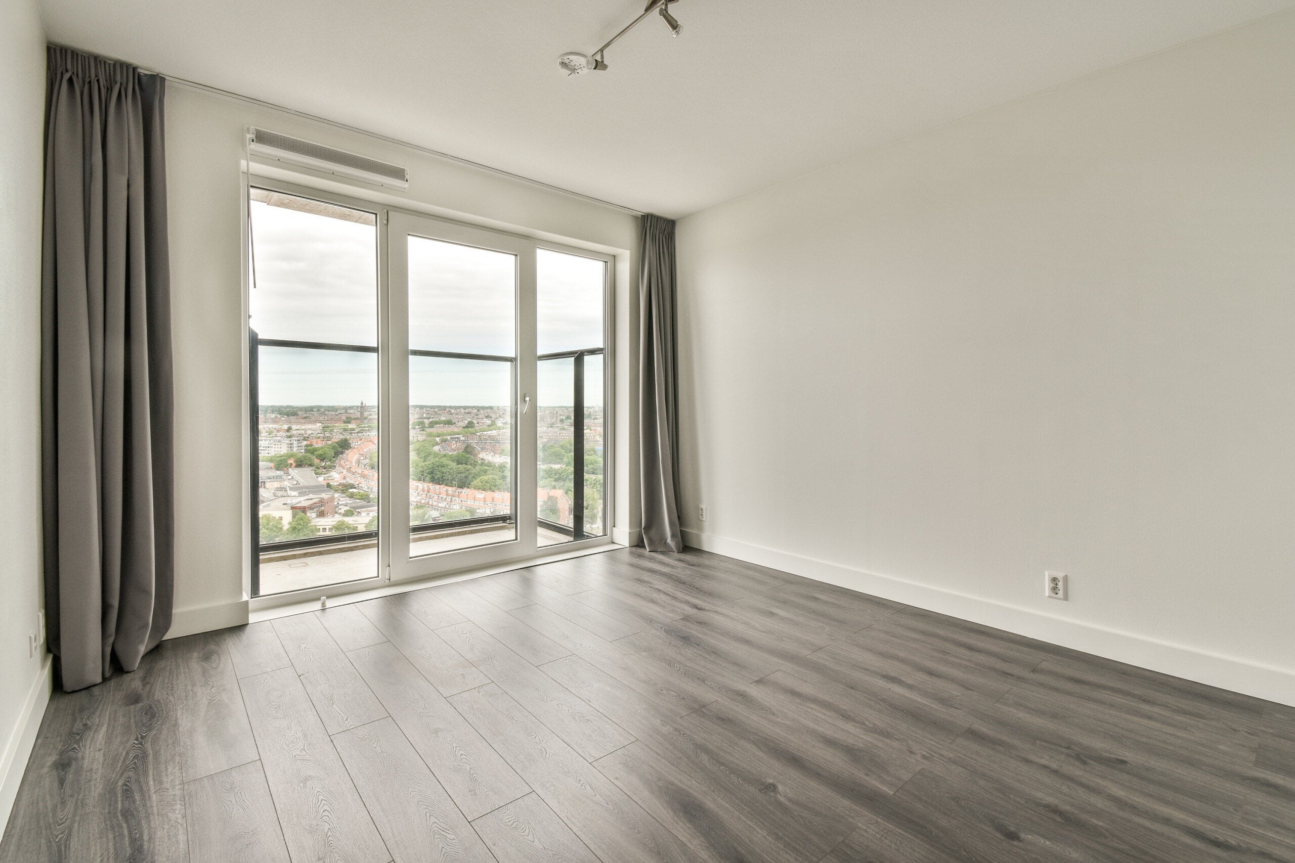 Studio te huur: Waldorpstraat 1010, 'S-Gravenhage