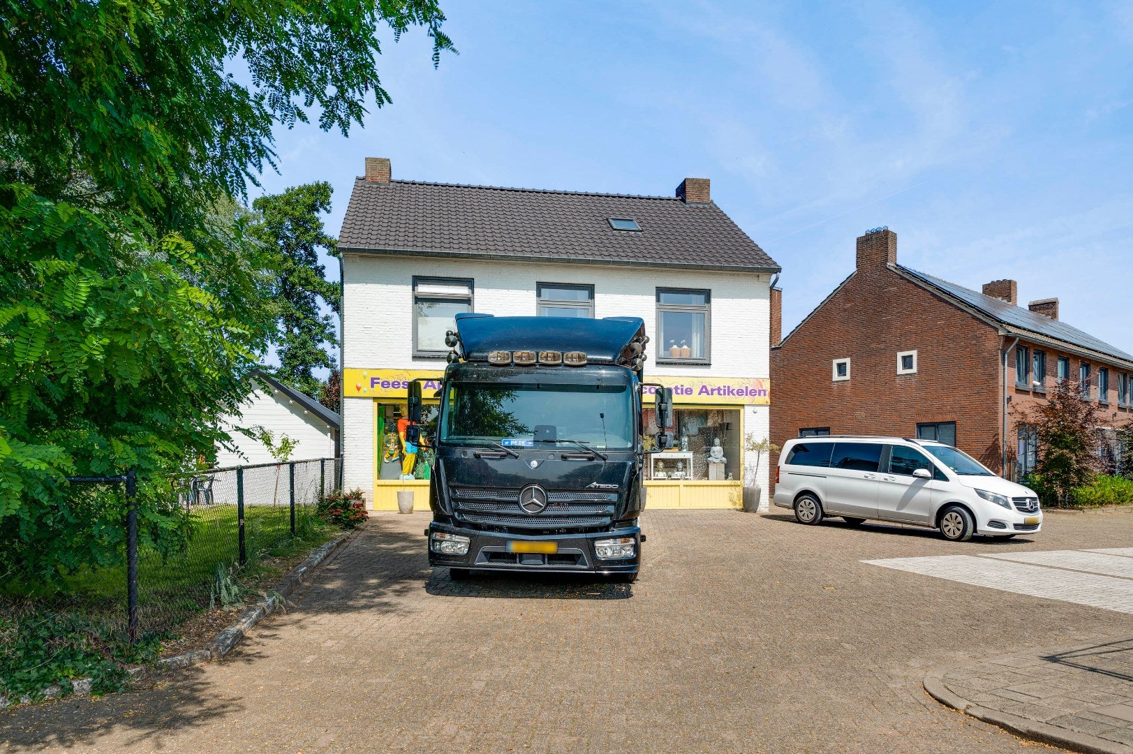 Appartement te koop: Burg. Van Houtstraat 47, Budel