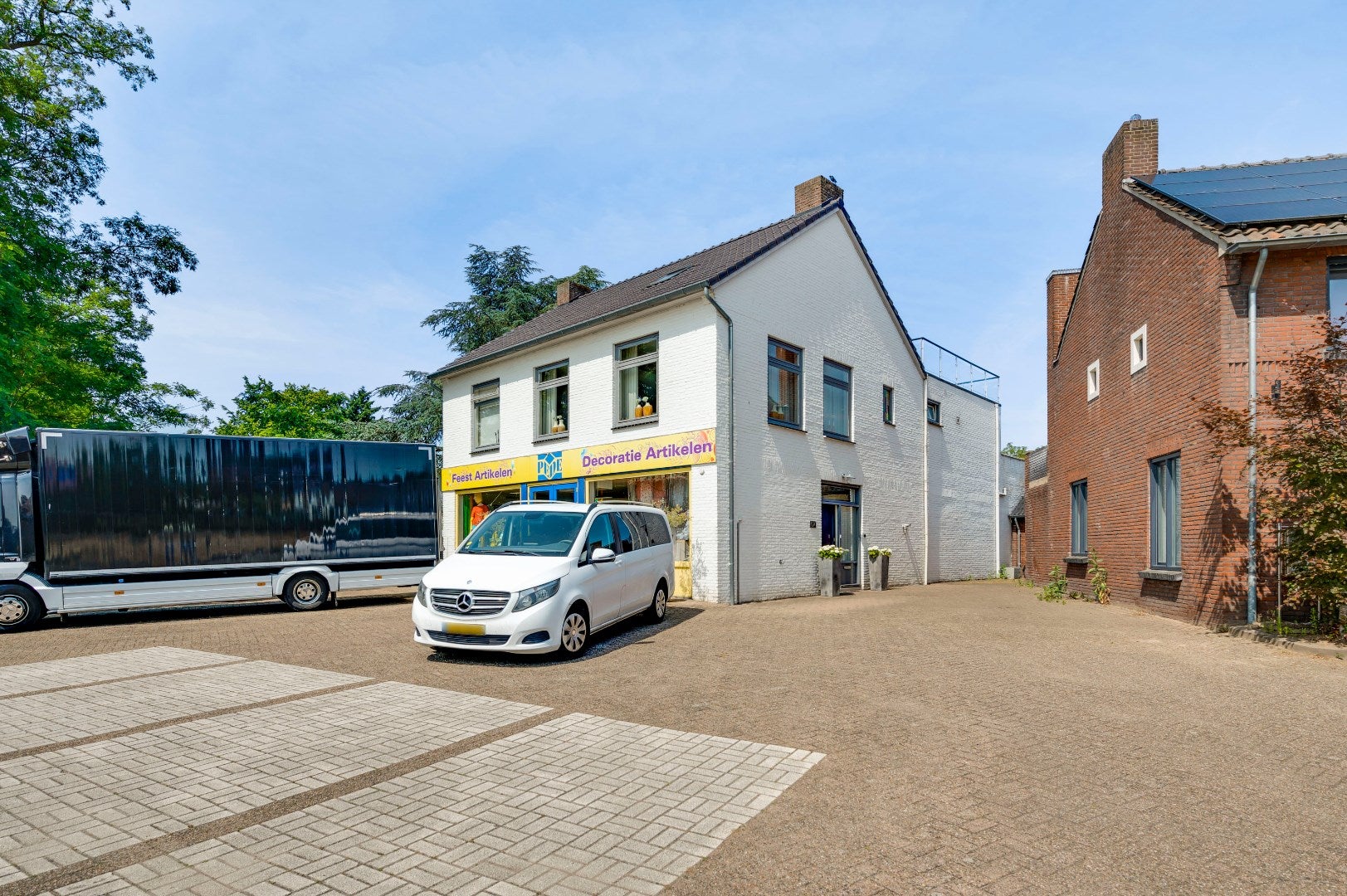 Appartement te koop: Burg. Van Houtstraat 47, Budel