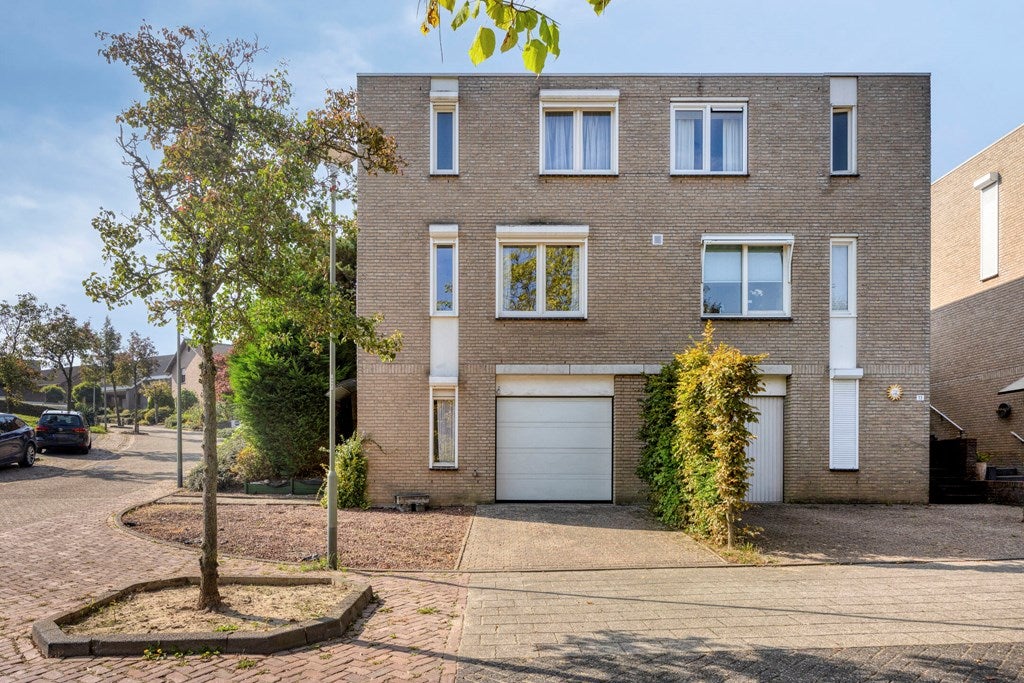 Huis Hazelaar 11 in Brunssum