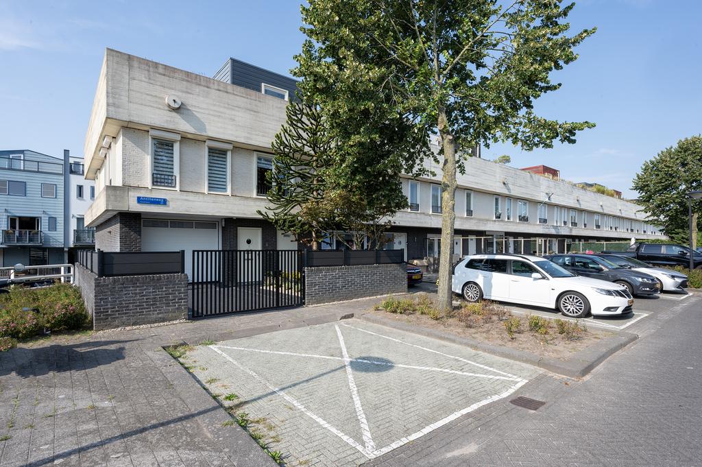 Te huur Huis Antillenweg in Almere