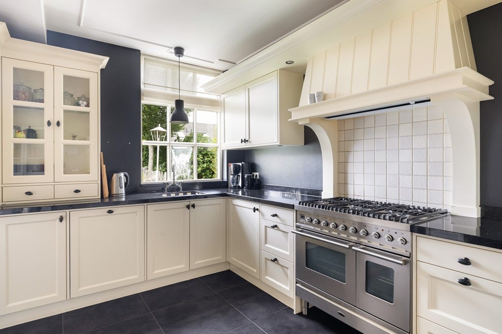 Vrijstaande woning te koop: Schras 8, Ederveen