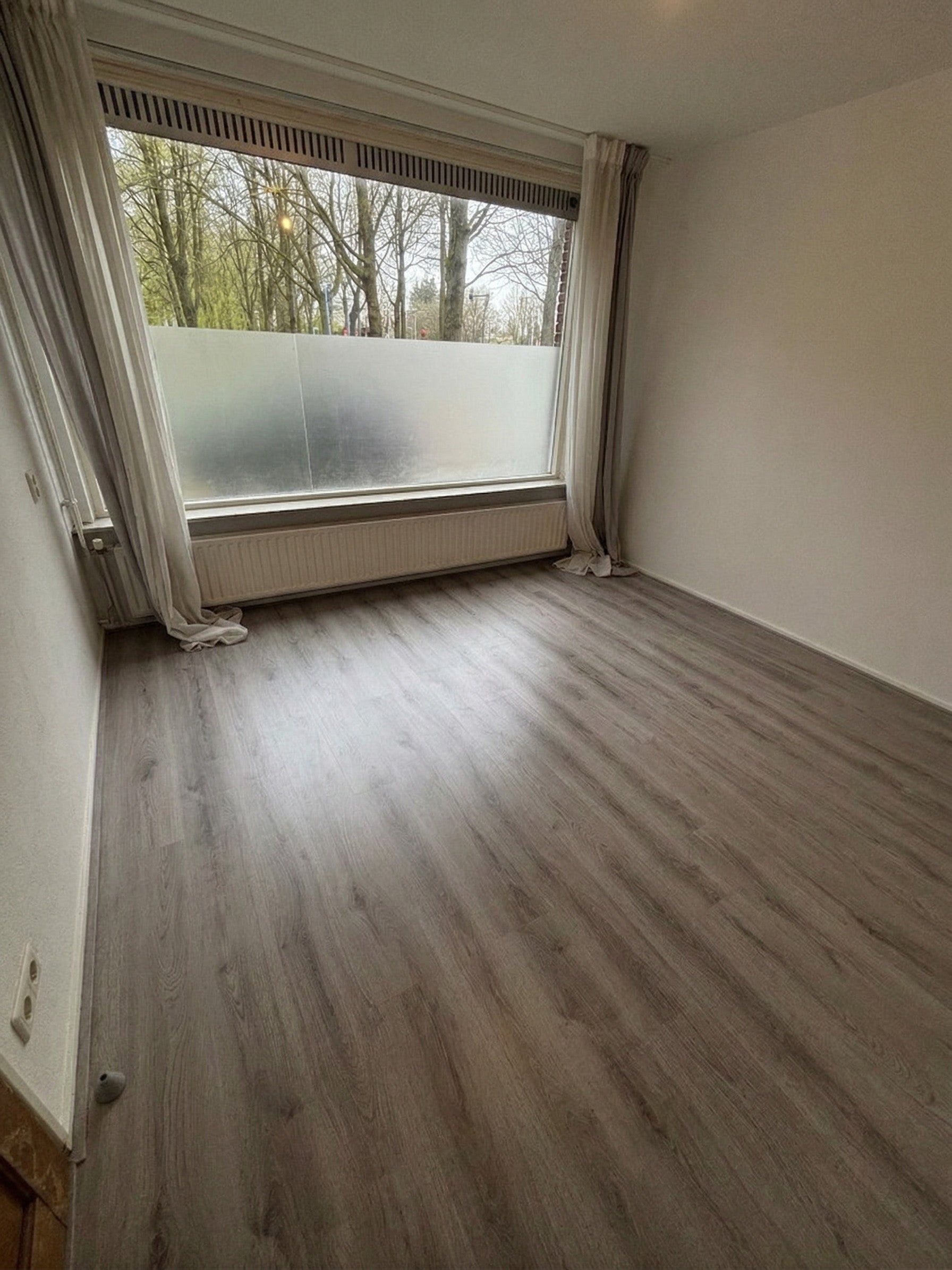 Room Baron van Lamsweerdelaan 35