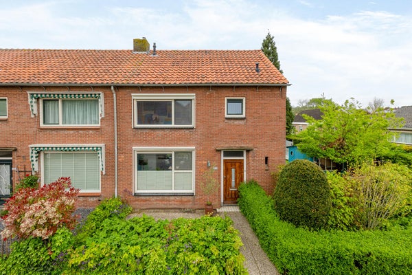 Huis te koop Prins Bernhardstraat 24 in Nieuwe-Tonge voor € 350.000