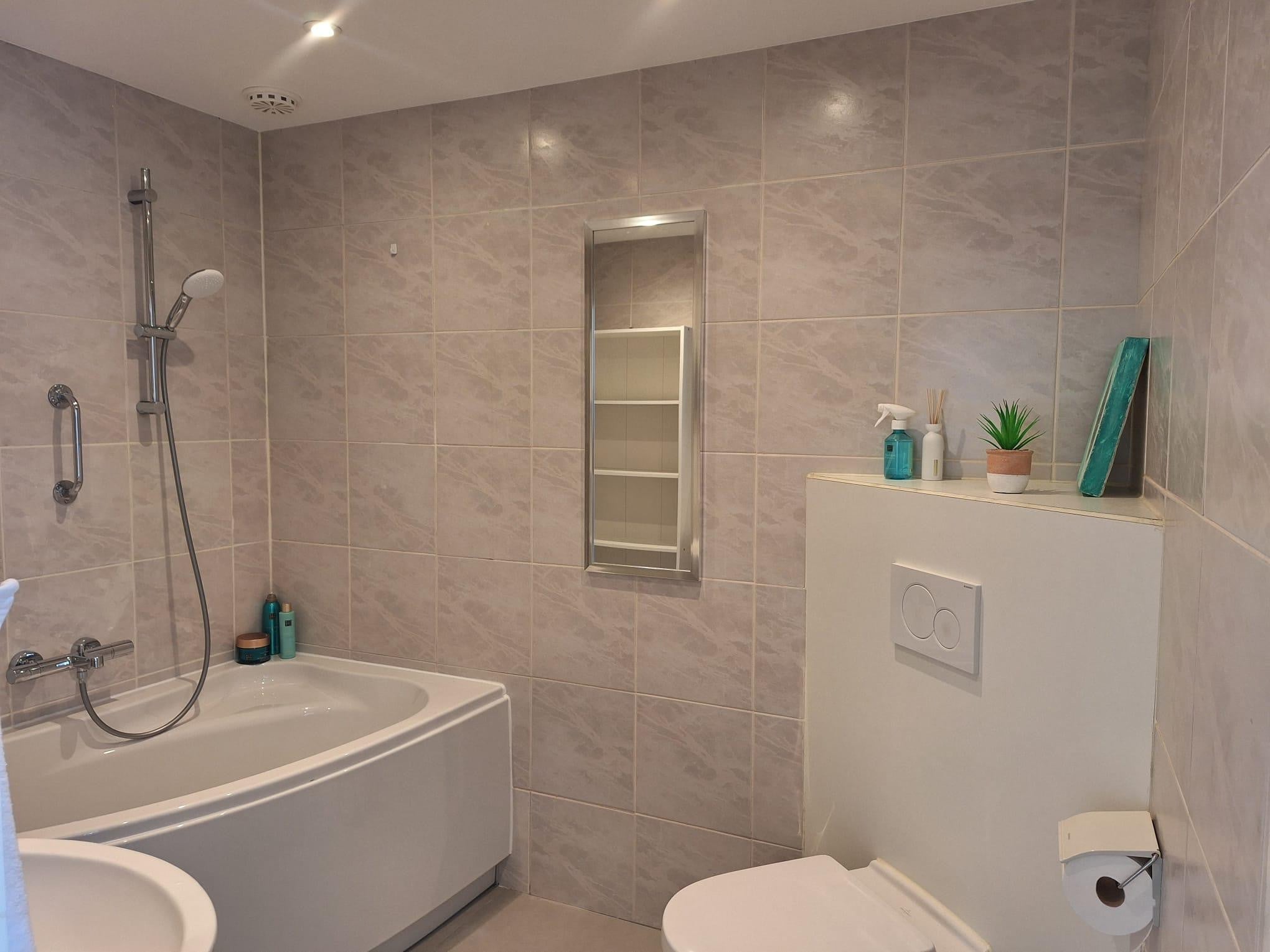 Appartement te huur: Schouwenselaan 47, Amstelveen