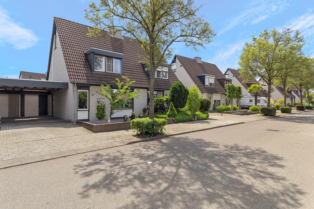 Huis Sterrenbosweg 7 in Reuver
