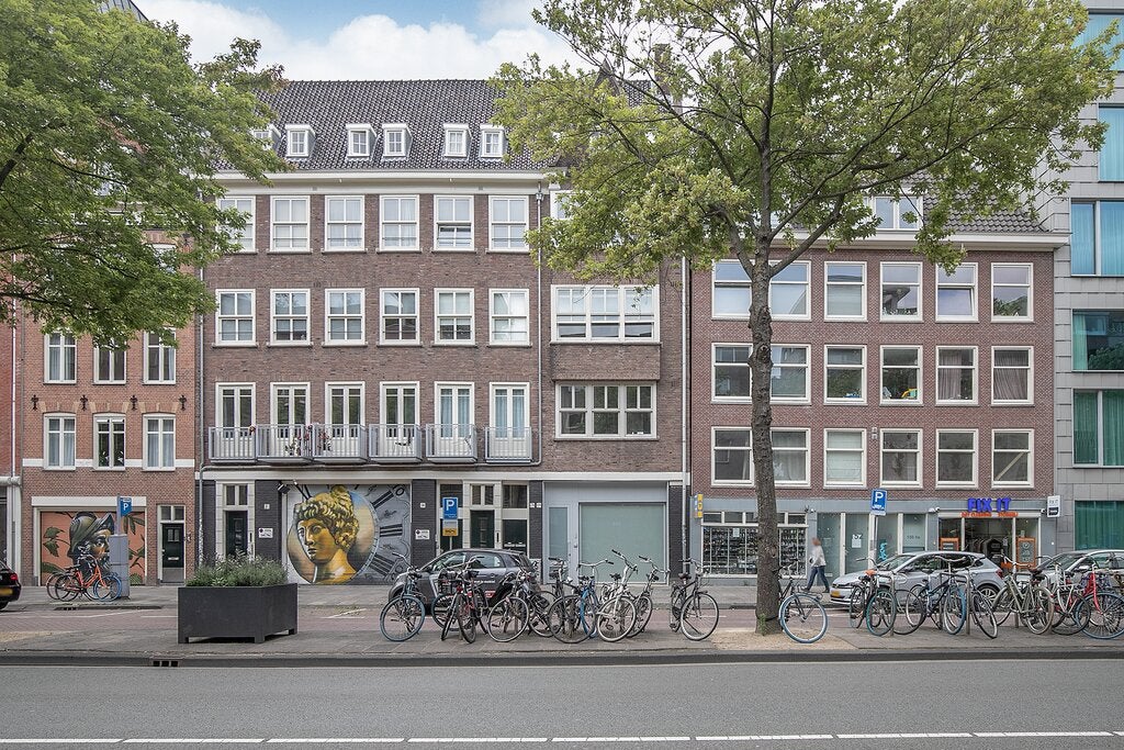 Woning in Amsterdam - Valkenburgerstraat