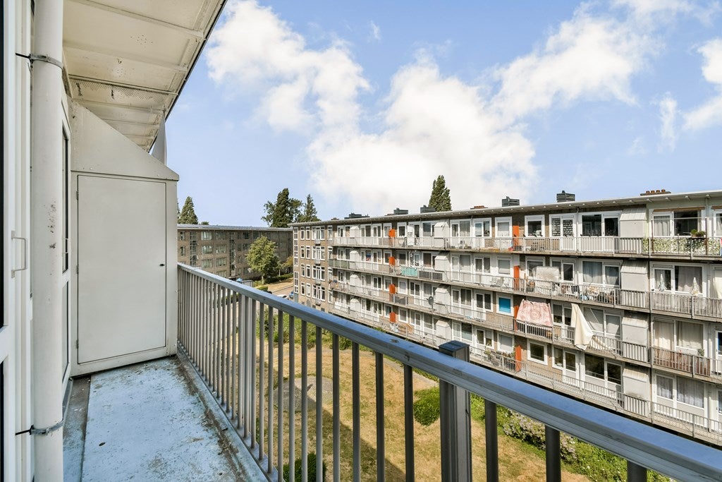 Appartement te koop: Charlotte de Bourbonstraat 37-3, Amsterdam