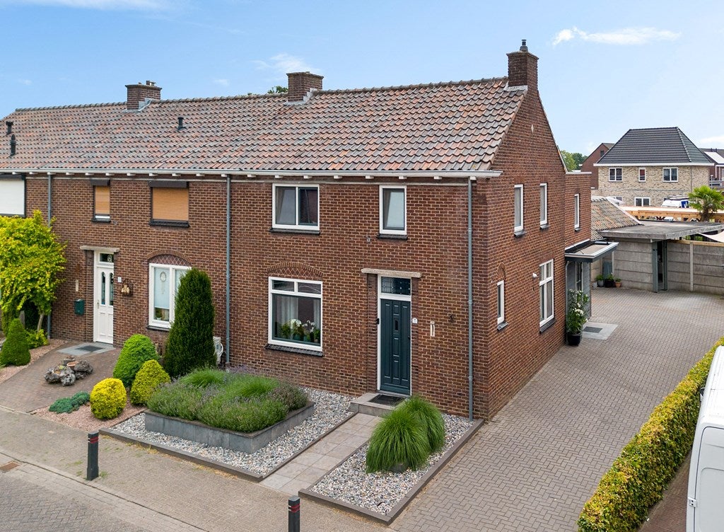 Huis Sebastiaanstraat 24 in Ell