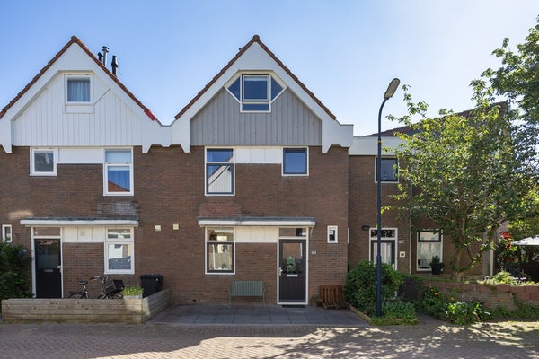 Tjerk Hiddes de Vriesstraat 33 in Harlingen