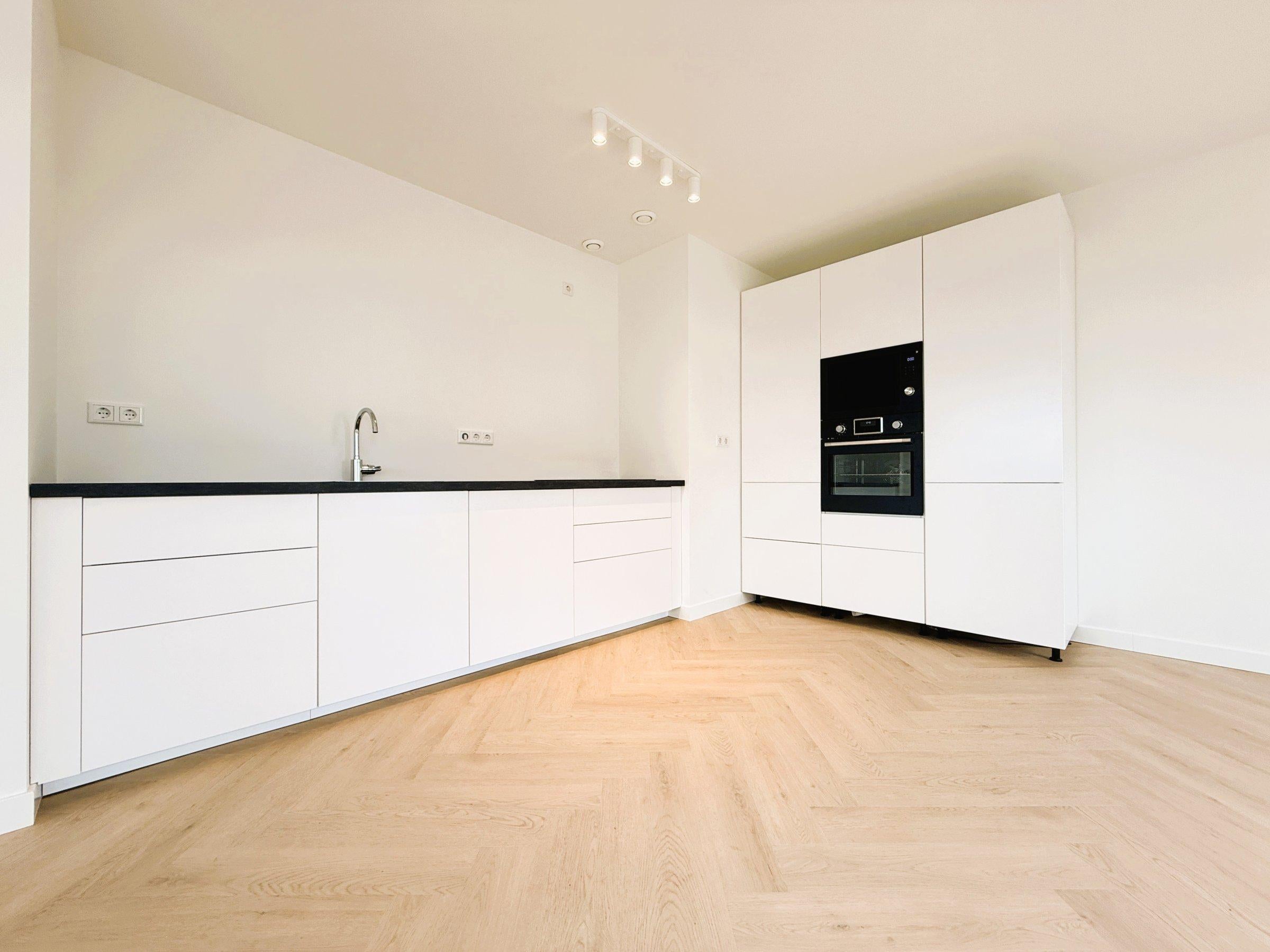 Woning te huur: Van Suchtelen van de Haarestraat, Amsterdam