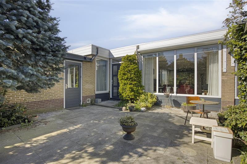 Huis Westerkoogstraat 11 in Oosthuizen