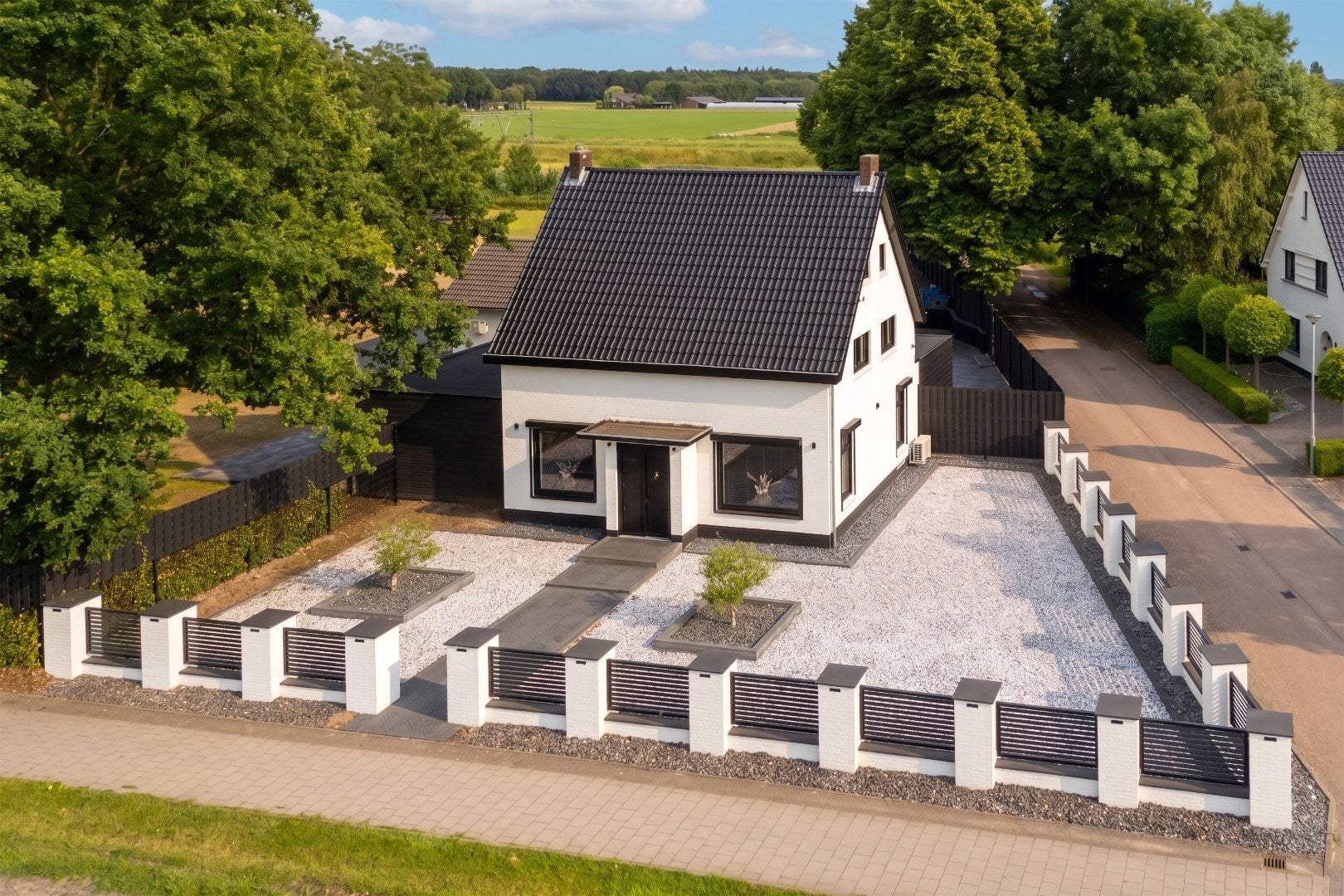Huis Rijksweg 2 in Linne