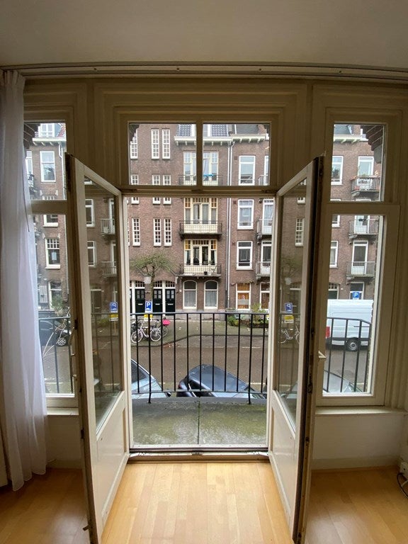 Appartement Eerste Helmersstraat in Amsterdam